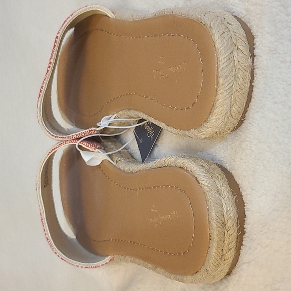 Shoes by universal thread - Picture 4 of 12